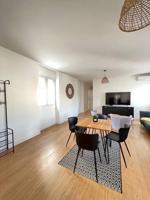 Banjul - Bel Appartement A Reims Luaran gambar