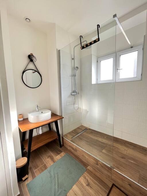 Banjul - Bel Appartement A Reims Luaran gambar